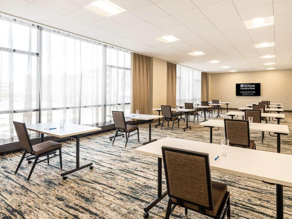 Homewood Suites By Hilton Toledo Downtown Udogodnienia zdjęcie