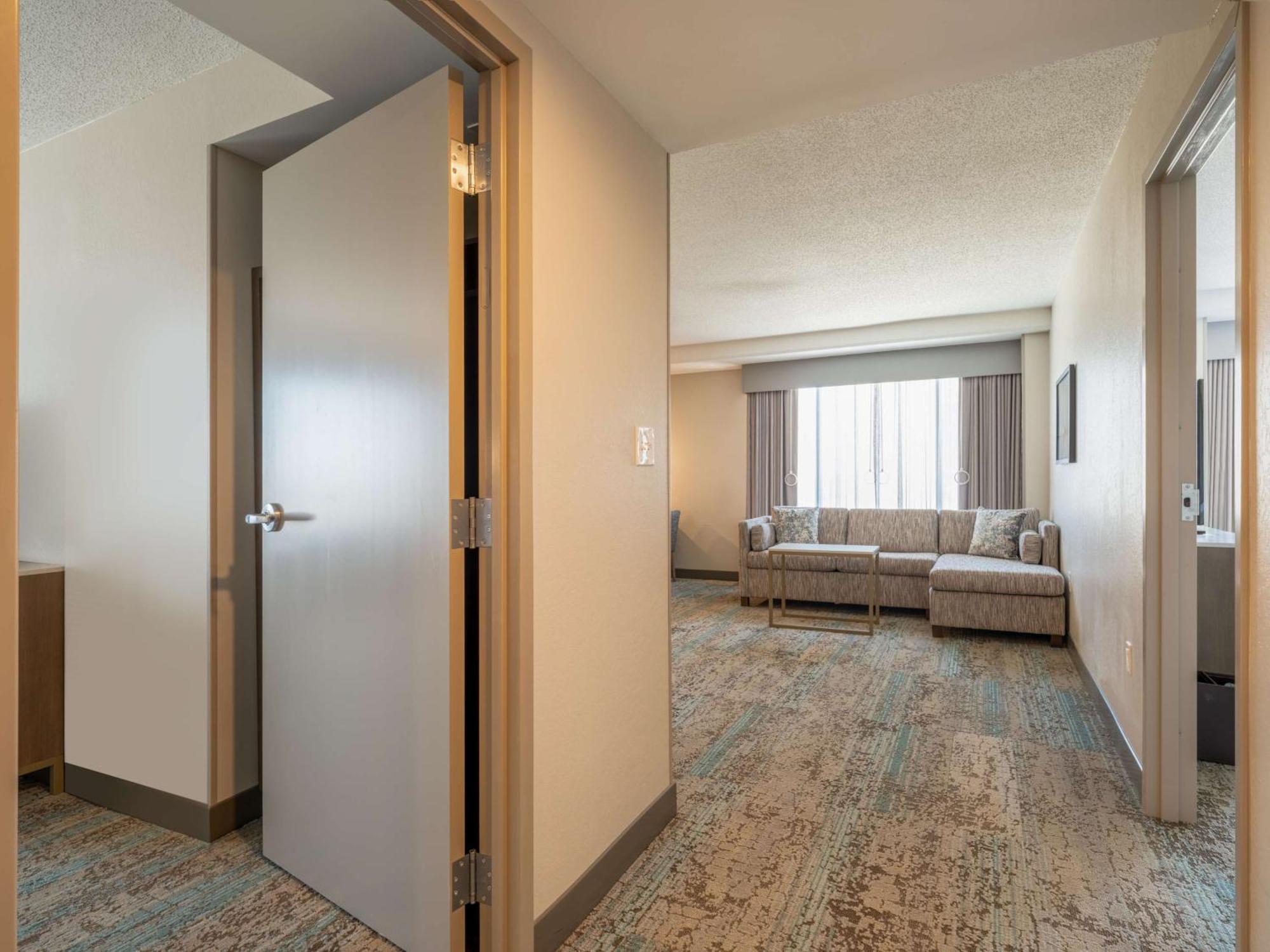 Homewood Suites By Hilton Toledo Downtown Zewnętrze zdjęcie